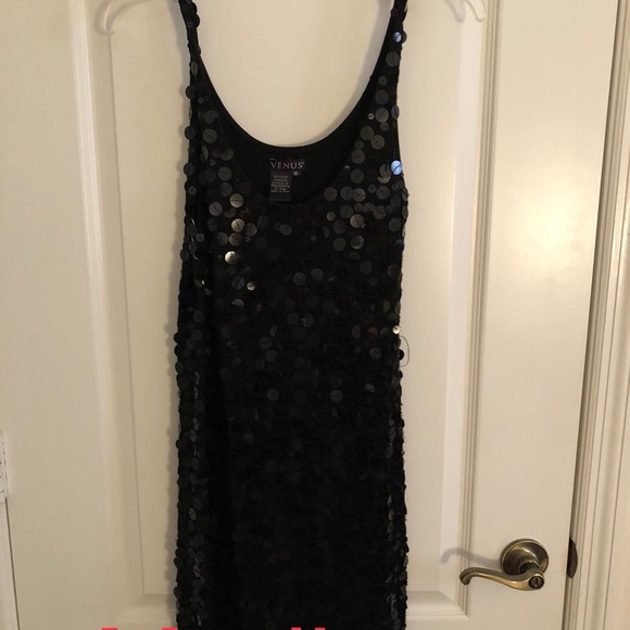 Sequin Cocktail Dresses - Picture 4 of 4